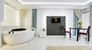 Отель Мини-отель Жемчужина Одесса Улучшенный двухместный номер Делюкс с 1 кроватью-3