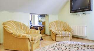 Отель Мини-отель Жемчужина Одесса Улучшенный двухместный номер с 1 кроватью-5