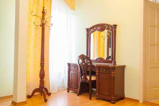 Отель Мини-отель Жемчужина Одесса Улучшенный двухместный номер с 1 кроватью-25